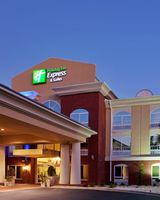 Holiday Inn Express Hotel & Suites