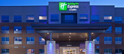 Holiday Inn Express & Suites Downtown Exterior