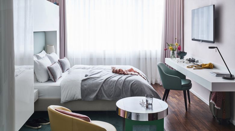 <b>SIDE Design Hotel Hamburg Room</b>. Images powered by <a href="https://www.leonardoworldwide.com/" title="Leonardo Worldwide" target="_blank">Leonardo</a>.