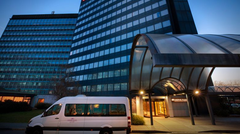 <b>Crowne Plaza Milan Linate Exterior</b>. Images powered by <a href="https://www.leonardoworldwide.com/" title="Leonardo Worldwide" target="_blank">Leonardo</a>.