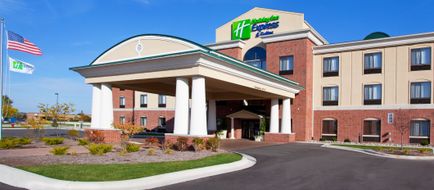 Holiday Inn Express Hotel & Suites Exterior