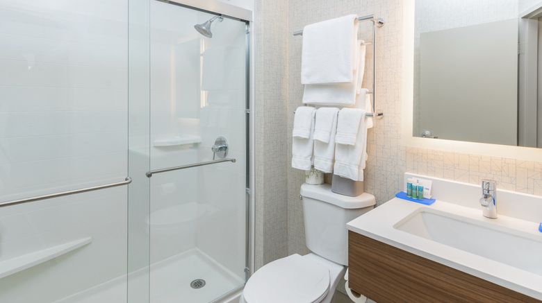 <b>Holiday Inn Express Room</b>. Images powered by <a href="https://www.leonardoworldwide.com/" title="Leonardo Worldwide" target="_blank">Leonardo</a>.