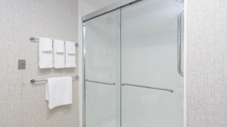 <b>Holiday Inn Express Room</b>. Images powered by <a href="https://www.leonardoworldwide.com/" title="Leonardo Worldwide" target="_blank">Leonardo</a>.