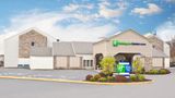 Holiday Inn Express & Suites Airport Exterior