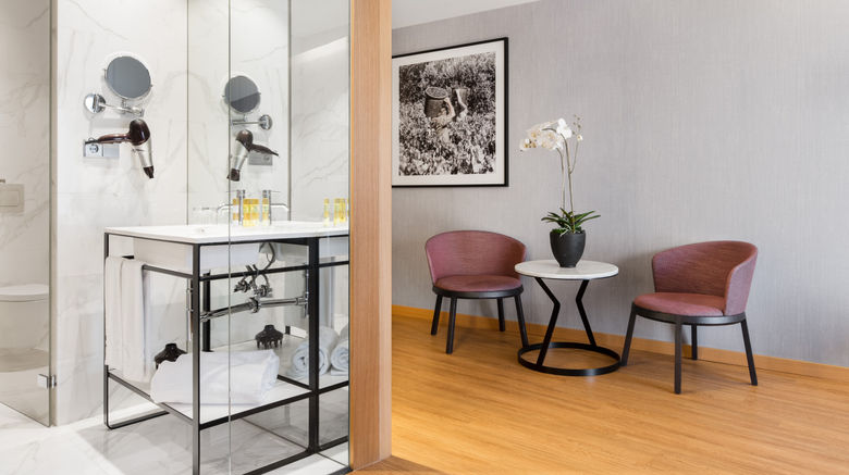 <b>Eurostars Porto Centro Room</b>. Images powered by <a href="https://www.leonardoworldwide.com/" title="Leonardo Worldwide" target="_blank">Leonardo</a>.