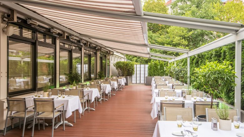 <b>Crowne Plaza Berlin City Centre Restaurant</b>. Images powered by <a href="https://www.leonardoworldwide.com/" title="Leonardo Worldwide" target="_blank">Leonardo</a>.
