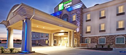Holiday Inn Express Hotel & Suites Exterior