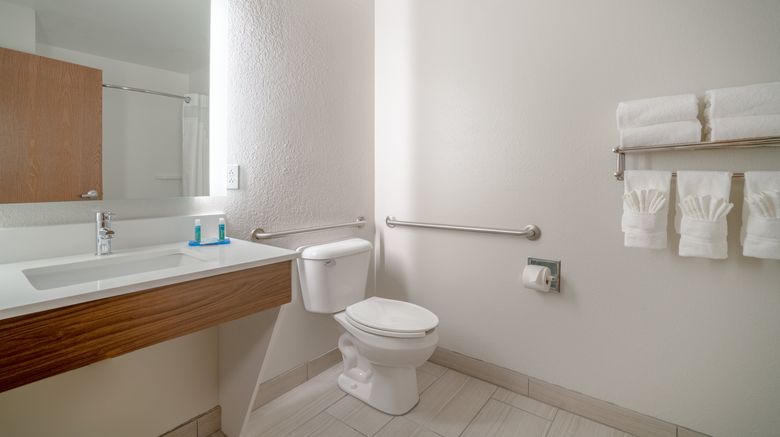 <b>Holiday Inn Express Elkins Room</b>. Images powered by <a href="https://www.leonardoworldwide.com/" title="Leonardo Worldwide" target="_blank">Leonardo</a>.