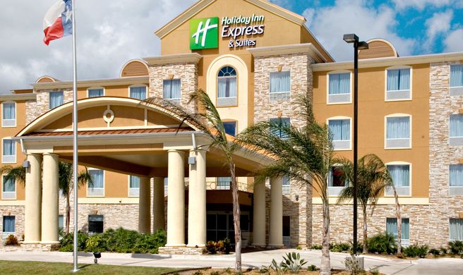 Holiday Inn Express Exterior