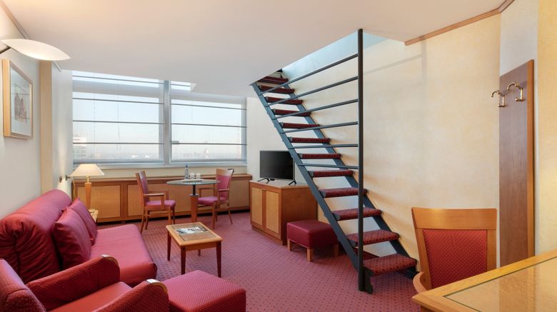 <b>Crowne Plaza Milan Linate Suite</b>. Images powered by <a href="https://www.leonardoworldwide.com/" title="Leonardo Worldwide" target="_blank">Leonardo</a>.