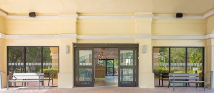 Holiday Inn Boca Raton-North Exterior