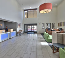 Holiday Inn Express Lobby