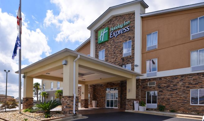Holiday Inn Express Montgomery East I-85 Exterior