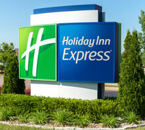 Holiday Inn Express Lexington NE Exterior