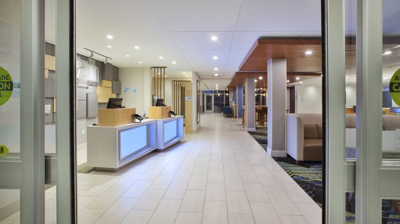 <b>Holiday Inn Express & Stes Airport North Lobby</b>. Images powered by <a href="https://www.leonardoworldwide.com/" title="Leonardo Worldwide" target="_blank">Leonardo</a>.