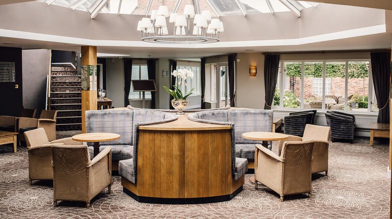 <b>Manor House Hotel Lobby</b>. Images powered by <a href="https://www.leonardoworldwide.com/" title="Leonardo Worldwide" target="_blank">Leonardo</a>.