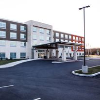 Holiday Inn Express/Suites Gettysburg SE