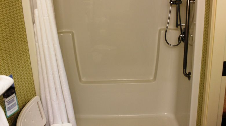 <b>Holiday Inn Express Yorkton East Room</b>. Images powered by <a href="https://www.leonardoworldwide.com/" title="Leonardo Worldwide" target="_blank">Leonardo</a>.