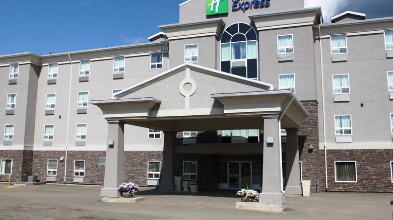 Holiday Inn Express Yorkton East Exterior. Images powered by <a href="https://www.leonardoworldwide.com" target="_blank" rel="noopener">Leonardo</a>.