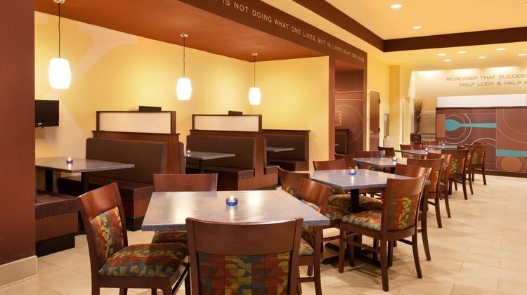 Holiday Inn St Louis/Fairview Heights Restaurant