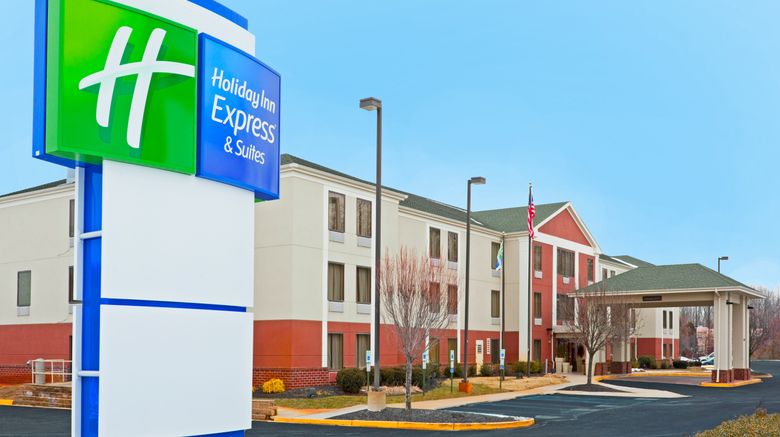 <b>Holiday Inn Express & Suites Exterior</b>. Images powered by <a href="https://www.leonardoworldwide.com/" title="Leonardo Worldwide" target="_blank">Leonardo</a>.