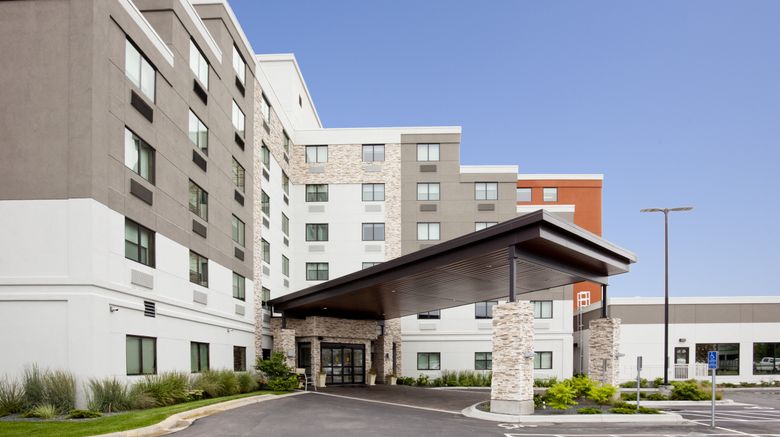 <b>Holiday Inn Express Roseville-St Paul Exterior</b>. Images powered by <a href="https://www.leonardoworldwide.com/" title="Leonardo Worldwide" target="_blank">Leonardo</a>.