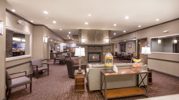 Holiday Inn Express Hotel & Suites Lobby