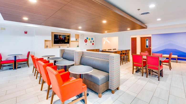 <b>Holiday Inn Express Vincennes Restaurant</b>. Images powered by <a href="https://www.leonardoworldwide.com/" title="Leonardo Worldwide" target="_blank">Leonardo</a>.