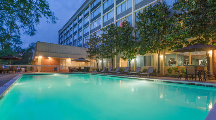 Holiday Inn Charlottesville-Monticello Pool