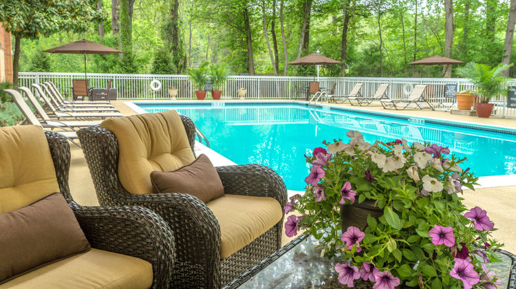 Holiday Inn Charlottesville-Monticello Pool