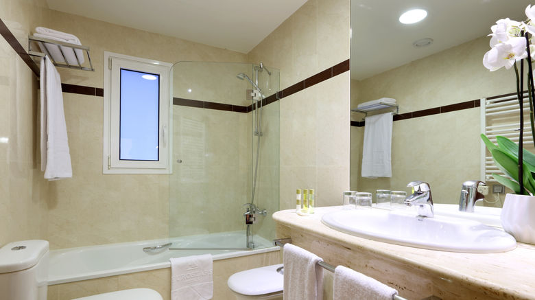<b>Eurostars Centrum Alicante Room</b>. Images powered by <a href="https://www.leonardoworldwide.com/" title="Leonardo Worldwide" target="_blank">Leonardo</a>.
