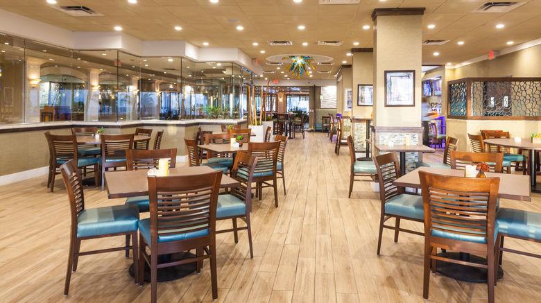 <b>Ocean Sky Hotel and Resort Restaurant</b>. Images powered by <a href="https://www.leonardoworldwide.com/" title="Leonardo Worldwide" target="_blank">Leonardo</a>.