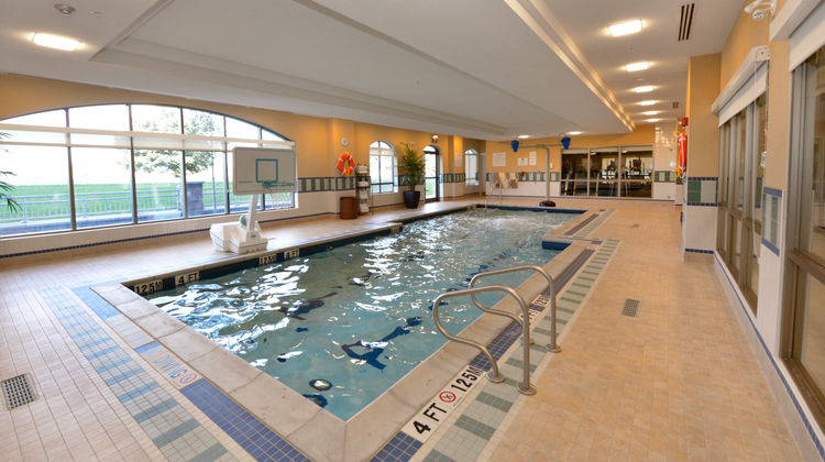 Holiday Inn Express & Stes Waterloo Pool