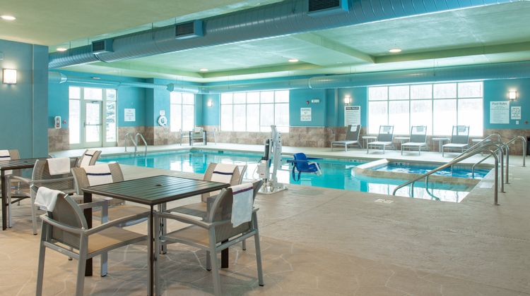 Holiday Inn Express & Suites Wausau Pool