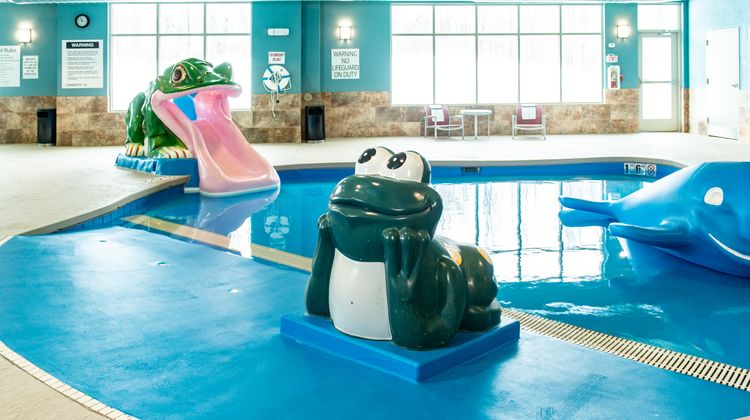 Holiday Inn Express & Suites Wausau Pool