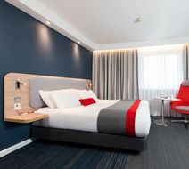Holiday Inn Express Dartford Bridge Room