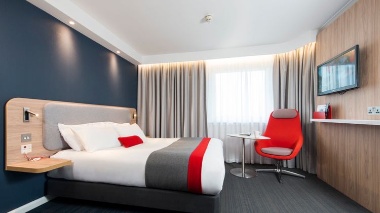 Holiday Inn Express Dartford Bridge Room