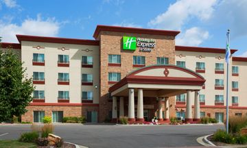 Holiday Inn Express & Suites Wausau