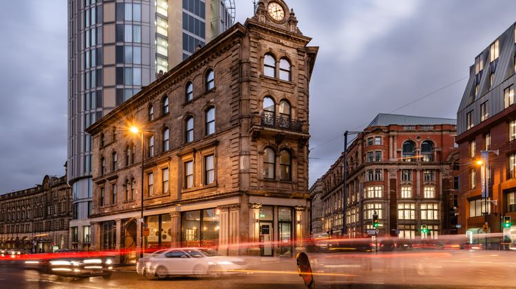 Hotel Indigo Manchester-Victoria Station Exterior