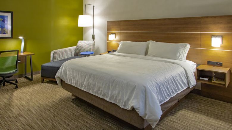 <b>Holiday Inn Express Hotel & Suites Suite</b>. Images powered by <a href="https://www.leonardoworldwide.com/" title="Leonardo Worldwide" target="_blank">Leonardo</a>.
