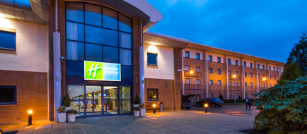 Holiday Inn Express Exterior