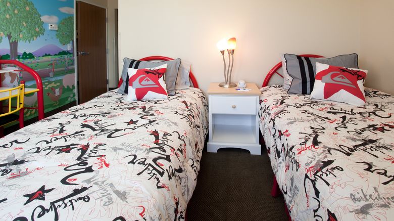 <b>Holiday Inn Express Suite</b>. Images powered by <a href="https://www.leonardoworldwide.com/" title="Leonardo Worldwide" target="_blank">Leonardo</a>.