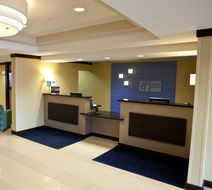Holiday Inn Express Dimondale Lobby