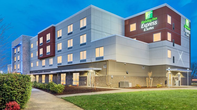 Holiday Inn Express & Suites Keizer Exterior