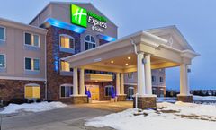 Holiday Inn Express & Suites Omaha I-80