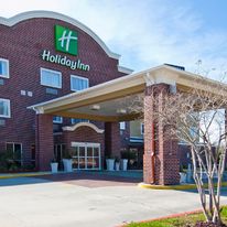 Holiday Inn Hotel & Suites