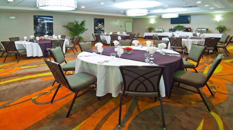 Holiday Inn Hotel & Suites Ballroom