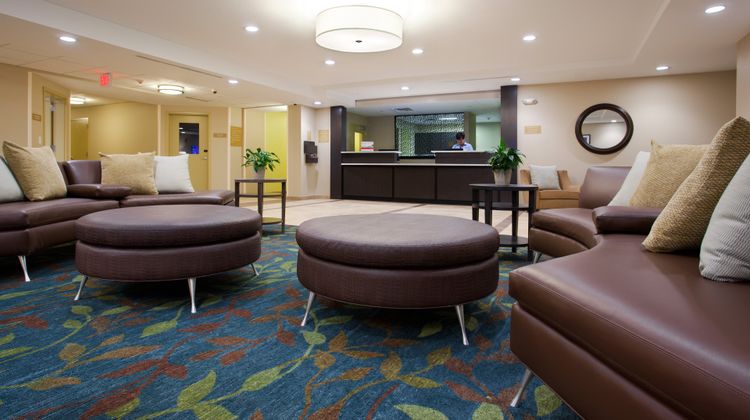 Candlewood Suites Carrollton Lobby