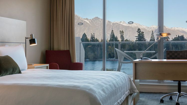 Crowne Plaza Queenstown Room