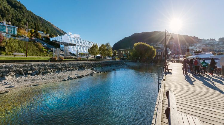 Crowne Plaza Queenstown Exterior